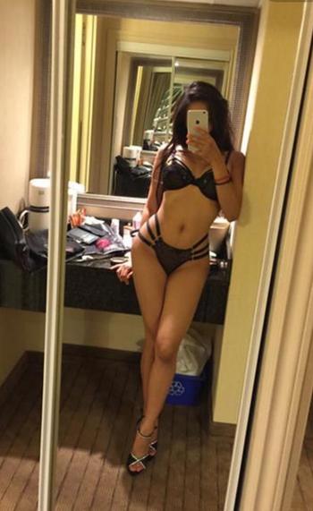 , 20  female escort, Kelowna