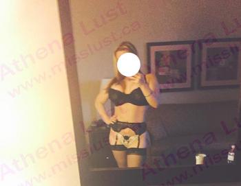 , 29  female escort, Kelowna