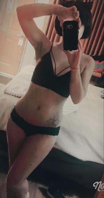 , 24  female escort, Kelowna