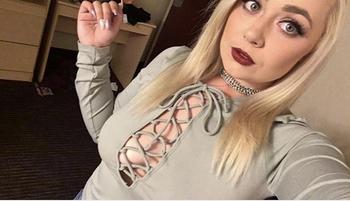 , 21  female escort, Kelowna