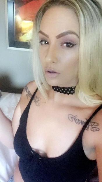 , 22  female escort, Kelowna