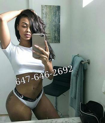 , 21  female escort, Kelowna