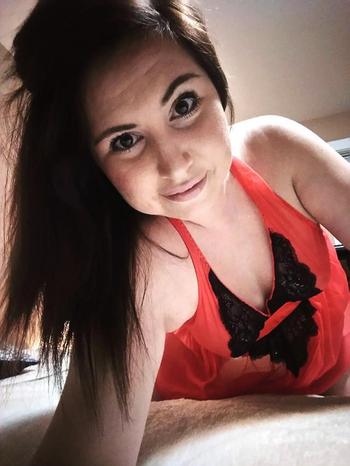 , 23  female escort, Kelowna