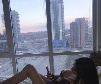 Amira, 22 Asian female escort, Kelowna