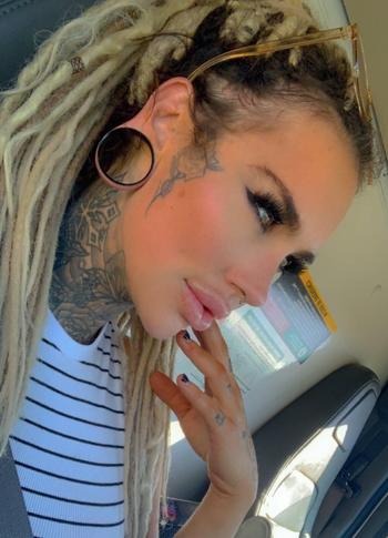 Blake addison, 33 Caucasian/White female escort, Kelowna