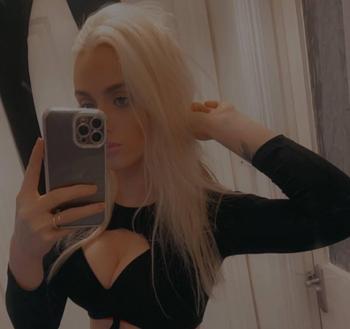 Kimy, 22 Caucasian/White female escort, Kelowna