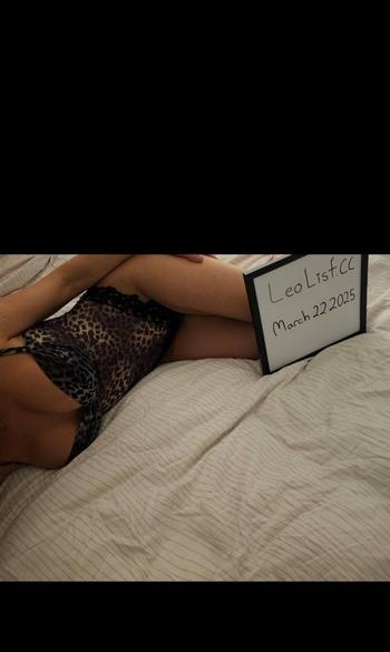 Scarlette Rose, 43 Caucasian/White female escort, Kelowna