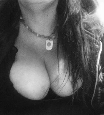 Misty, 37 Caucasian female escort, Kelowna/Okanagan